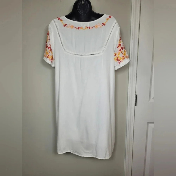 C/C Chic Connection Embroidered Mini Summer Dress sz M - Picture 4 of 12